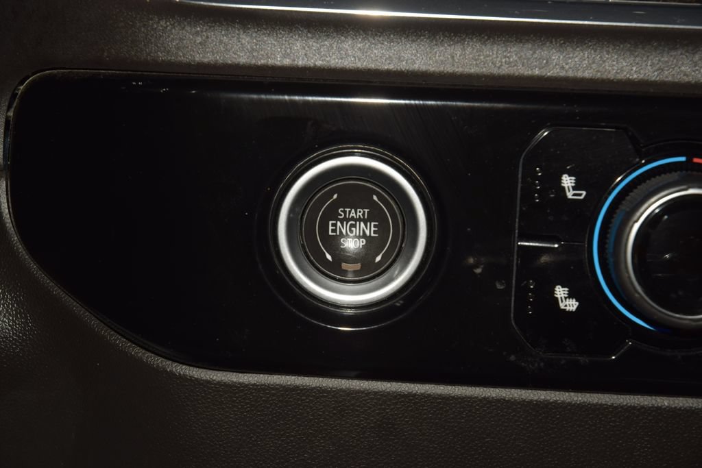 Used 2024 Chevrolet Silverado 1500 LT AWD/4WD image 33
