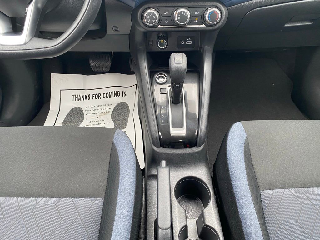 Used 2025 Nissan Versa SV image 15