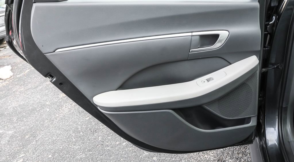 Used 2023 Hyundai Sonata SEL w/ Preferred Accessory Package image 27