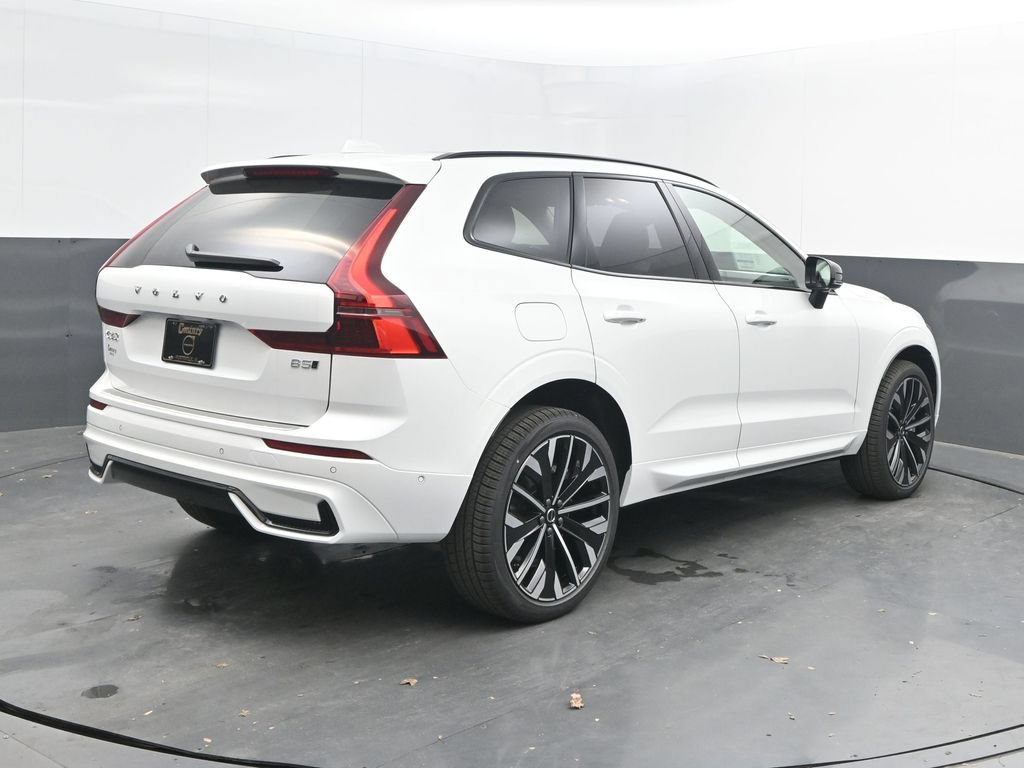 New 2026 Volvo XC60 B5 Ultra w/ Climate Package AWD/4WD image 7