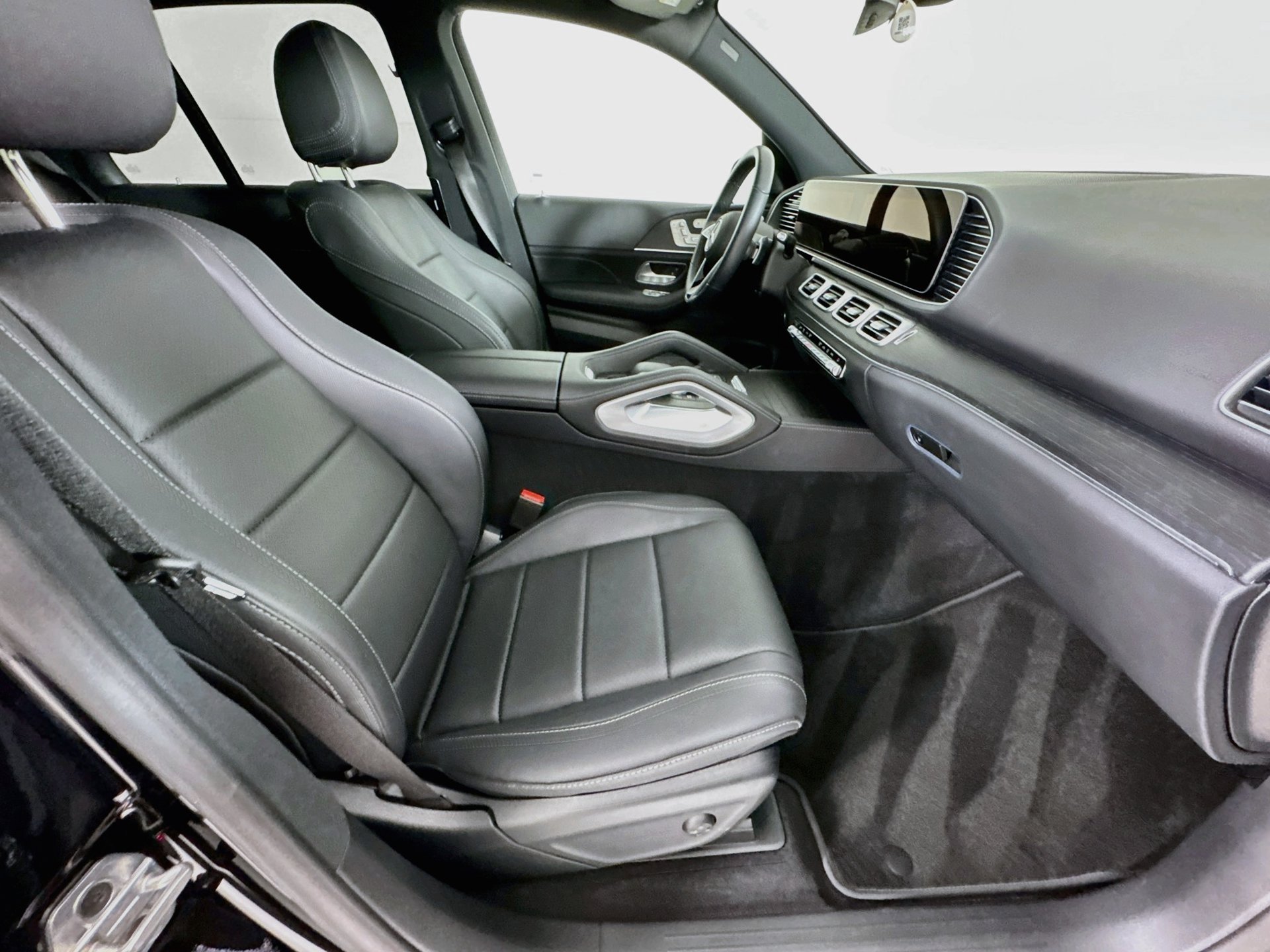 Certified 2026 Mercedes-Benz GLE 350 4MATIC image 31