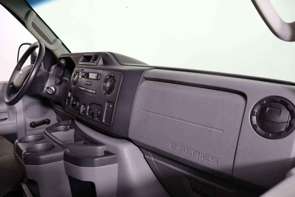 Used 2013 Ford E-150 and Econoline 150 image 20