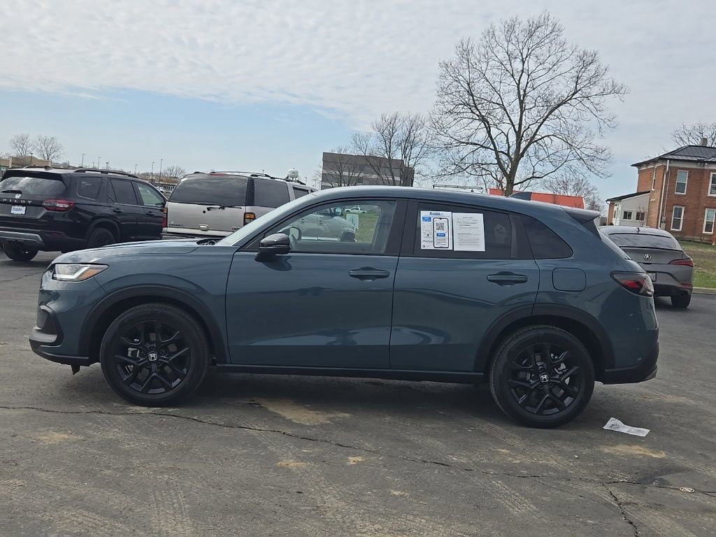 Used 2025 Honda HR-V Sport image 4