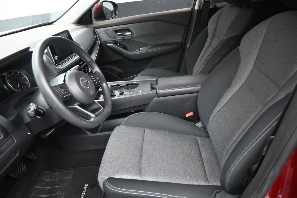 Used 2021 Nissan Rogue SV FWD image 12