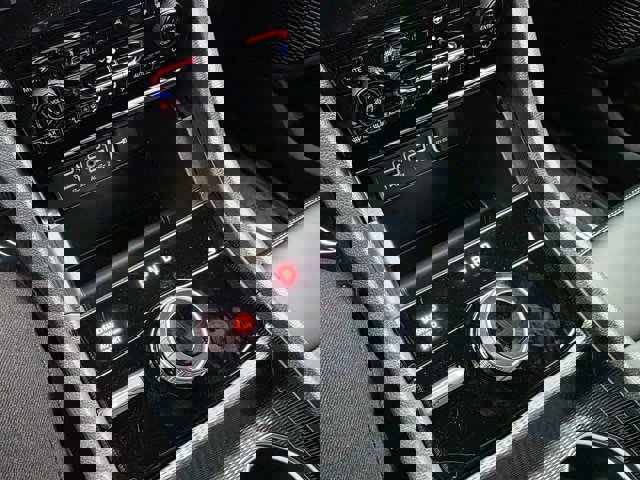 New 2025 Jeep Grand Cherokee Limited image 17