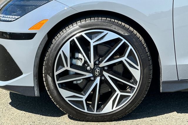 Used 2024 Hyundai Ioniq 6 Limited RWD image 34