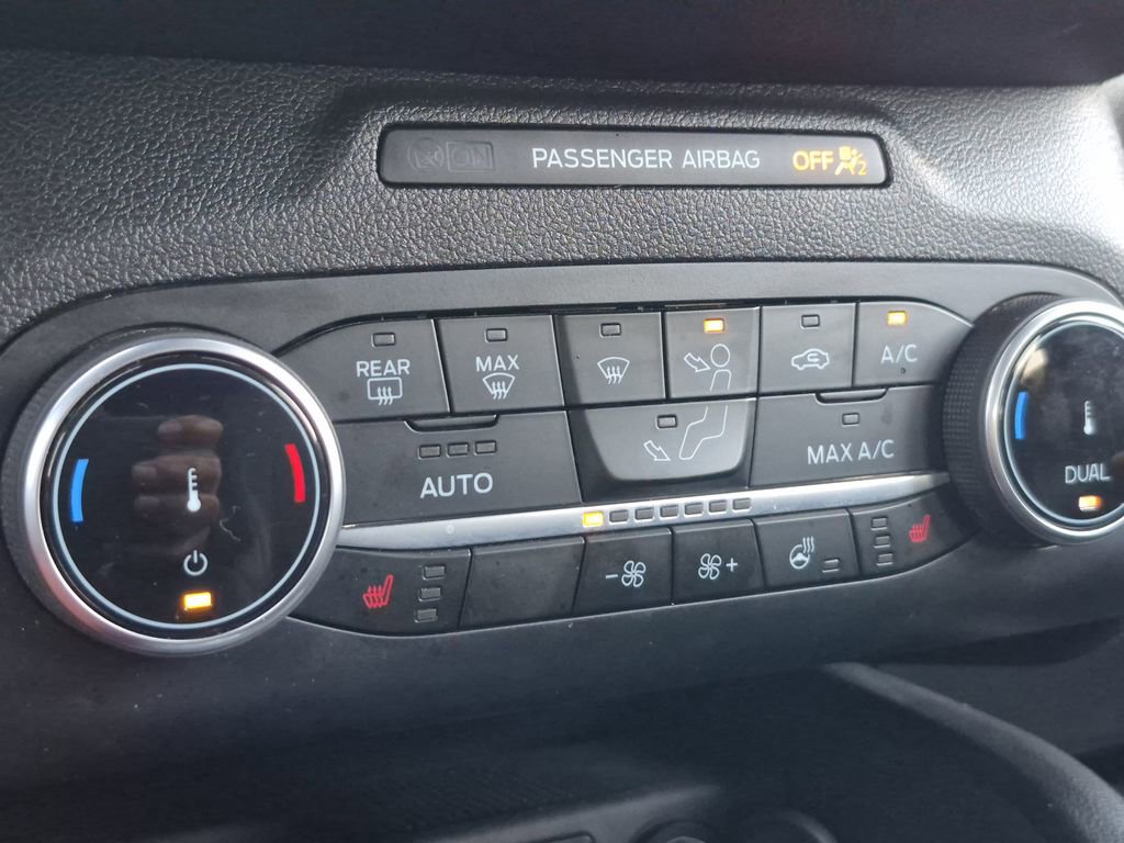 Used 2024 Ford Escape ST-Line image 25