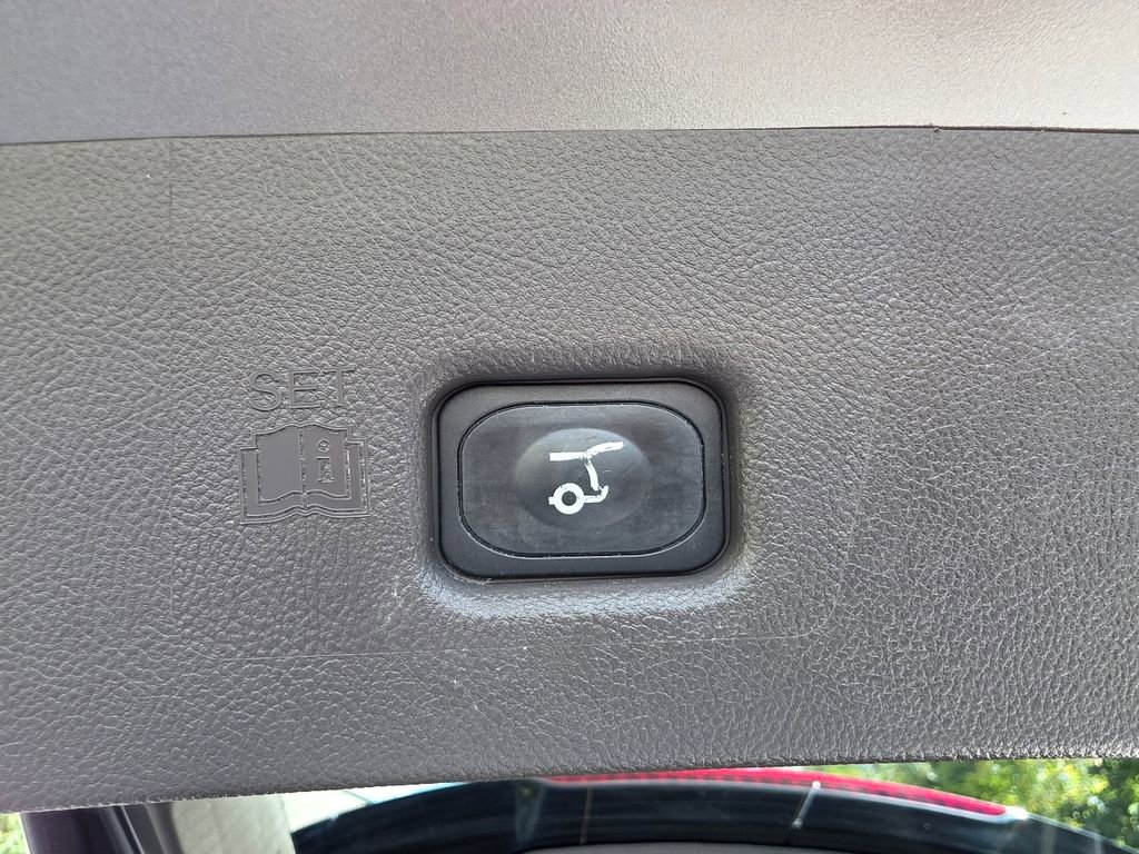 Used 2016 Lincoln MKX Reserve w/ Climate Package image 37