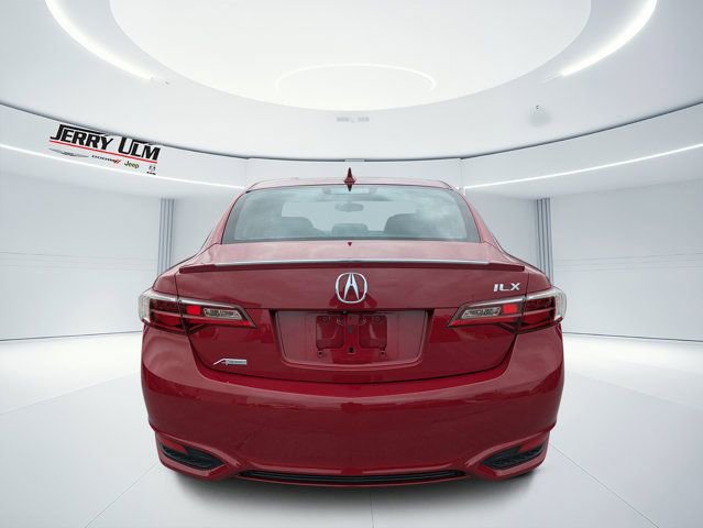 Used 2018 Acura ILX FWD image 4