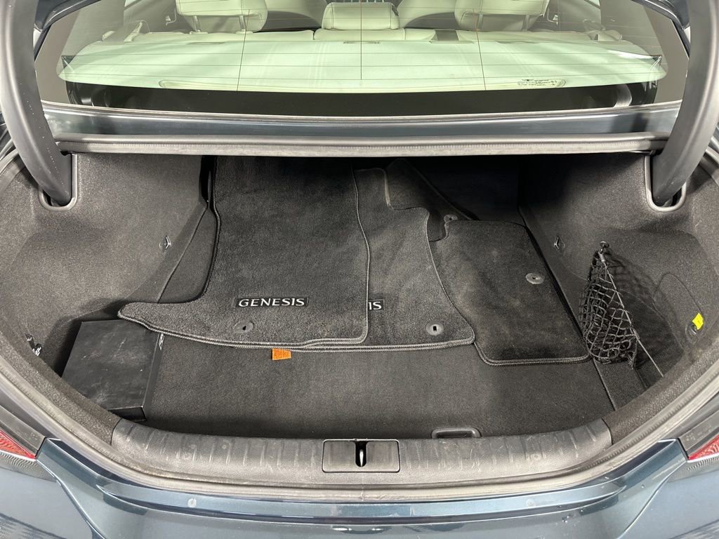 Used 2023 Genesis G70 2.0T image 23