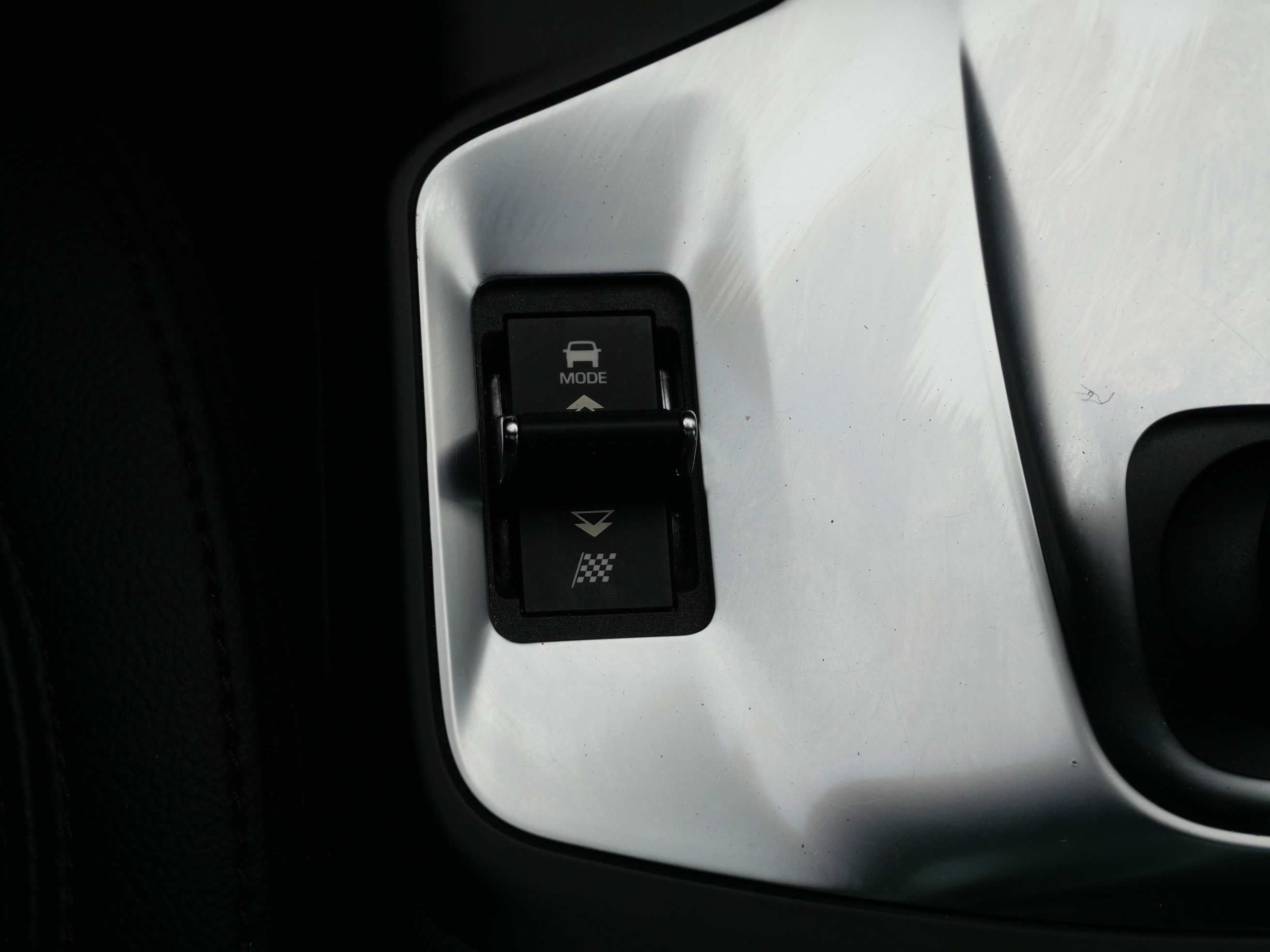 Used 2019 Jaguar E-PACE S image 34