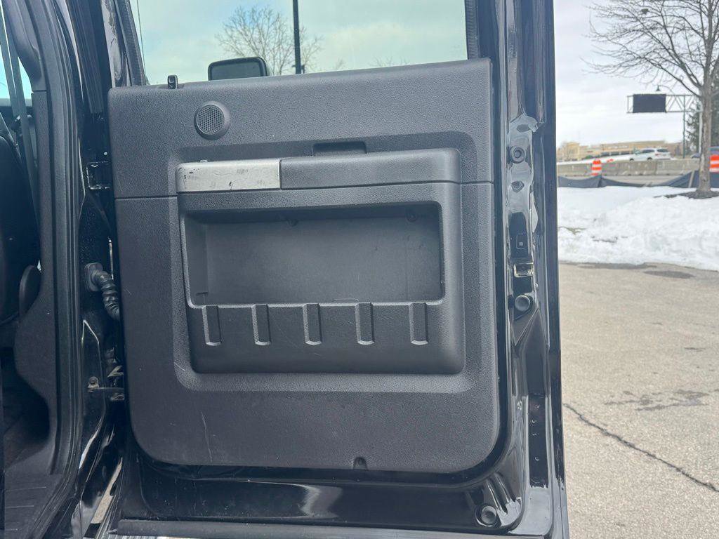 Used 2016 Ford F350 Lariat w/ Lariat Ultimate Package image 40