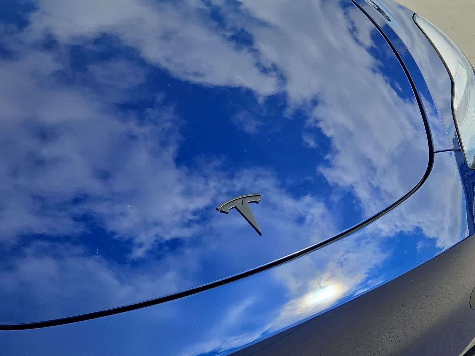 Used 2022 Tesla Model Y Long Range AWD/4WD image 10