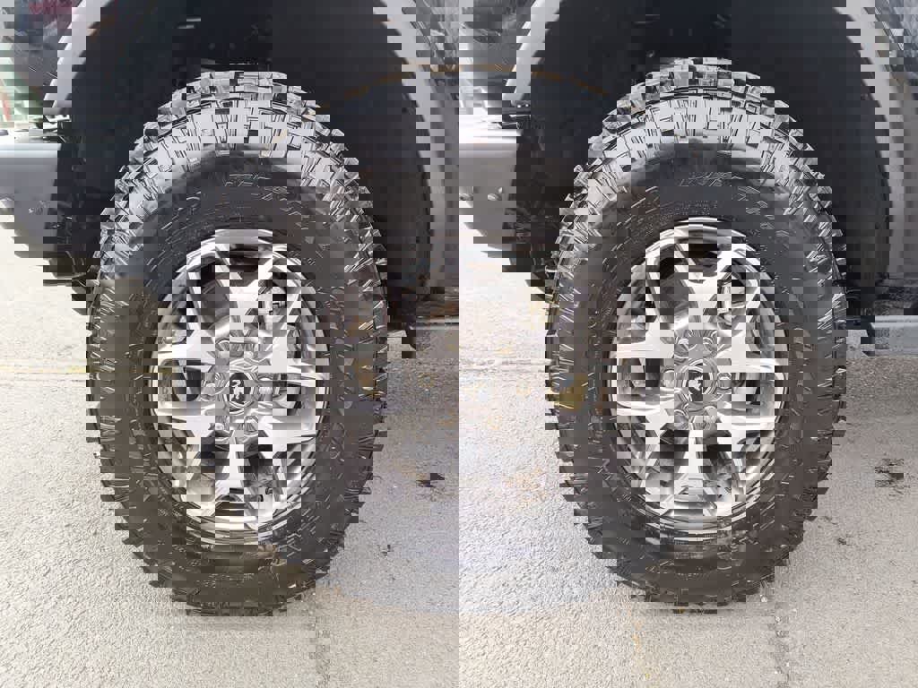 Used 2023 Ford Bronco Badlands image 10