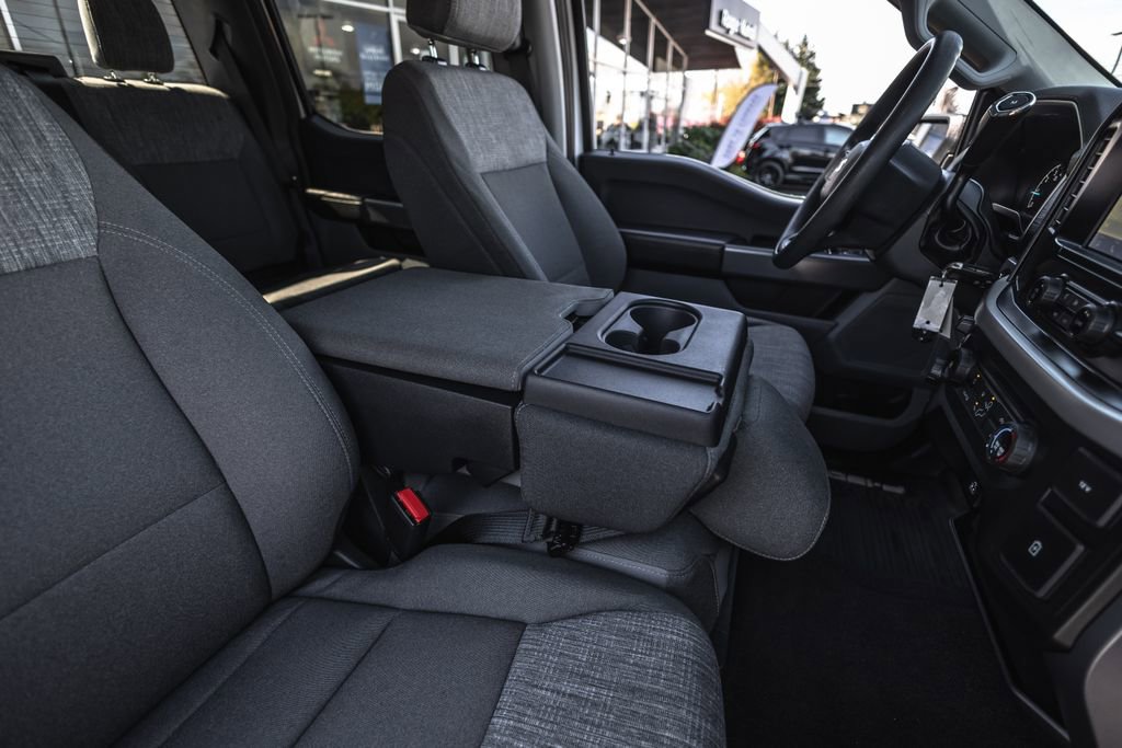 Used 2022 Ford F150 XLT w/ XTR Package image 32