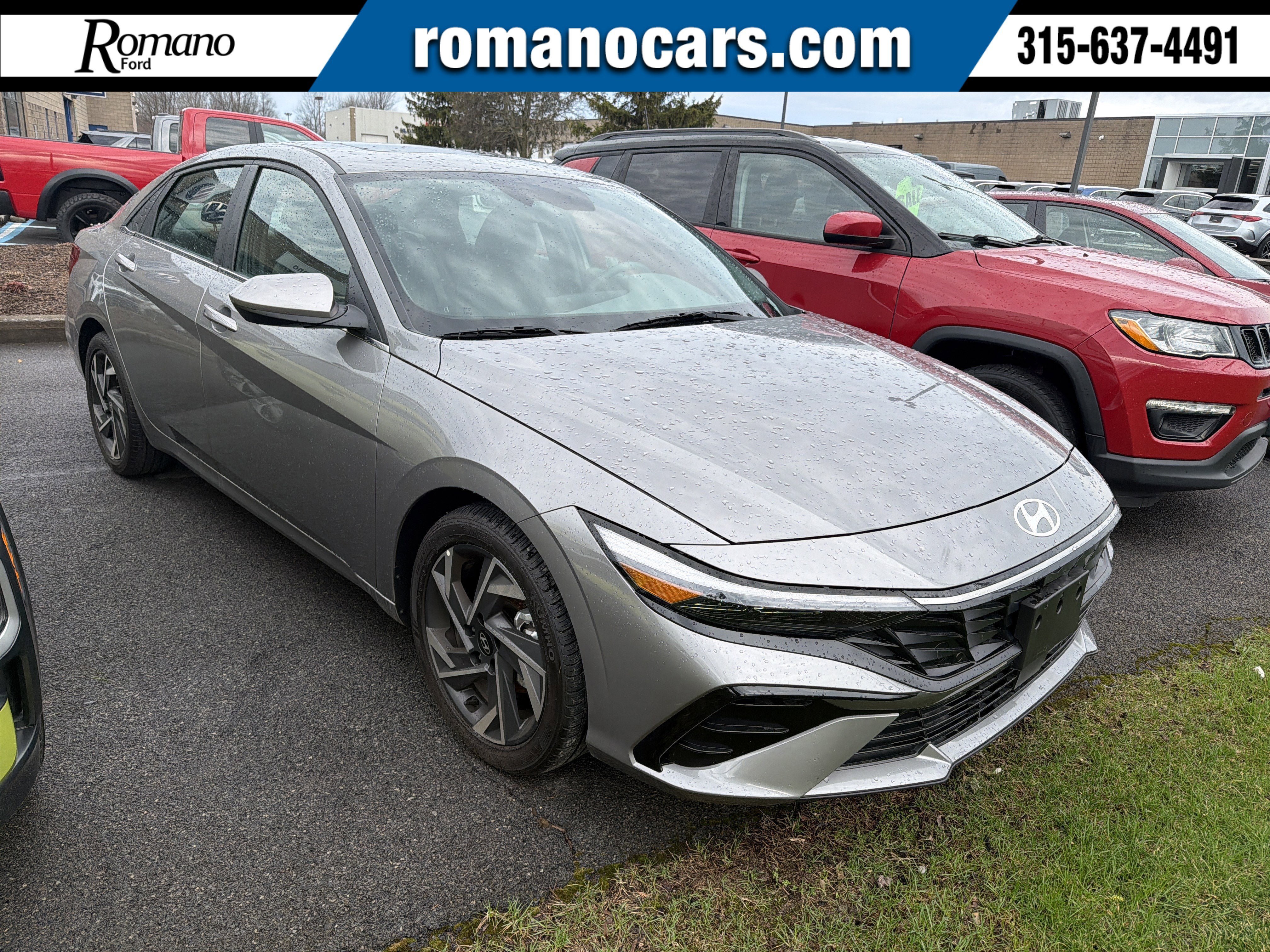 Used 2024 Hyundai Elantra SEL w/ Convenience Package FWD image 1
