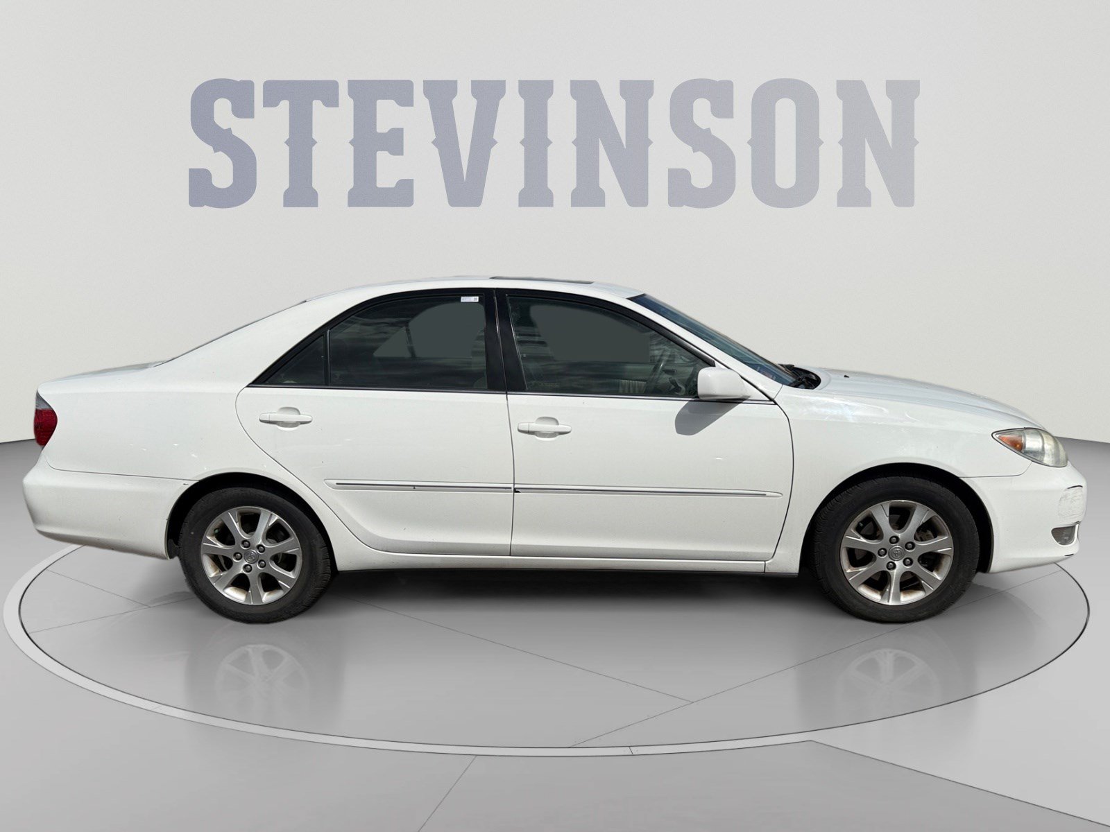 Used 2005 Toyota Camry XLE FWD image 6