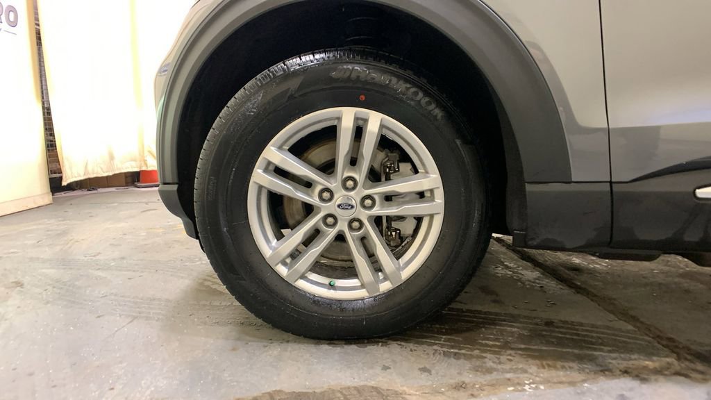 Certified 2022 Ford Explorer XLT w/ Equipment Group 202A image 46