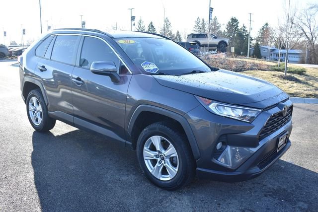 Used 2020 Toyota RAV4 XLE w/ XLE Grade Weather Package image 10