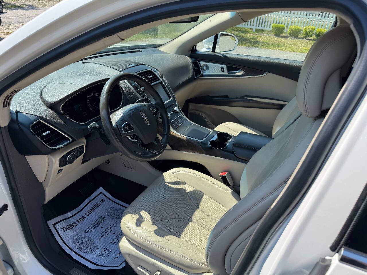 Used 2016 Lincoln MKX Reserve w/ Luxury Package image 9