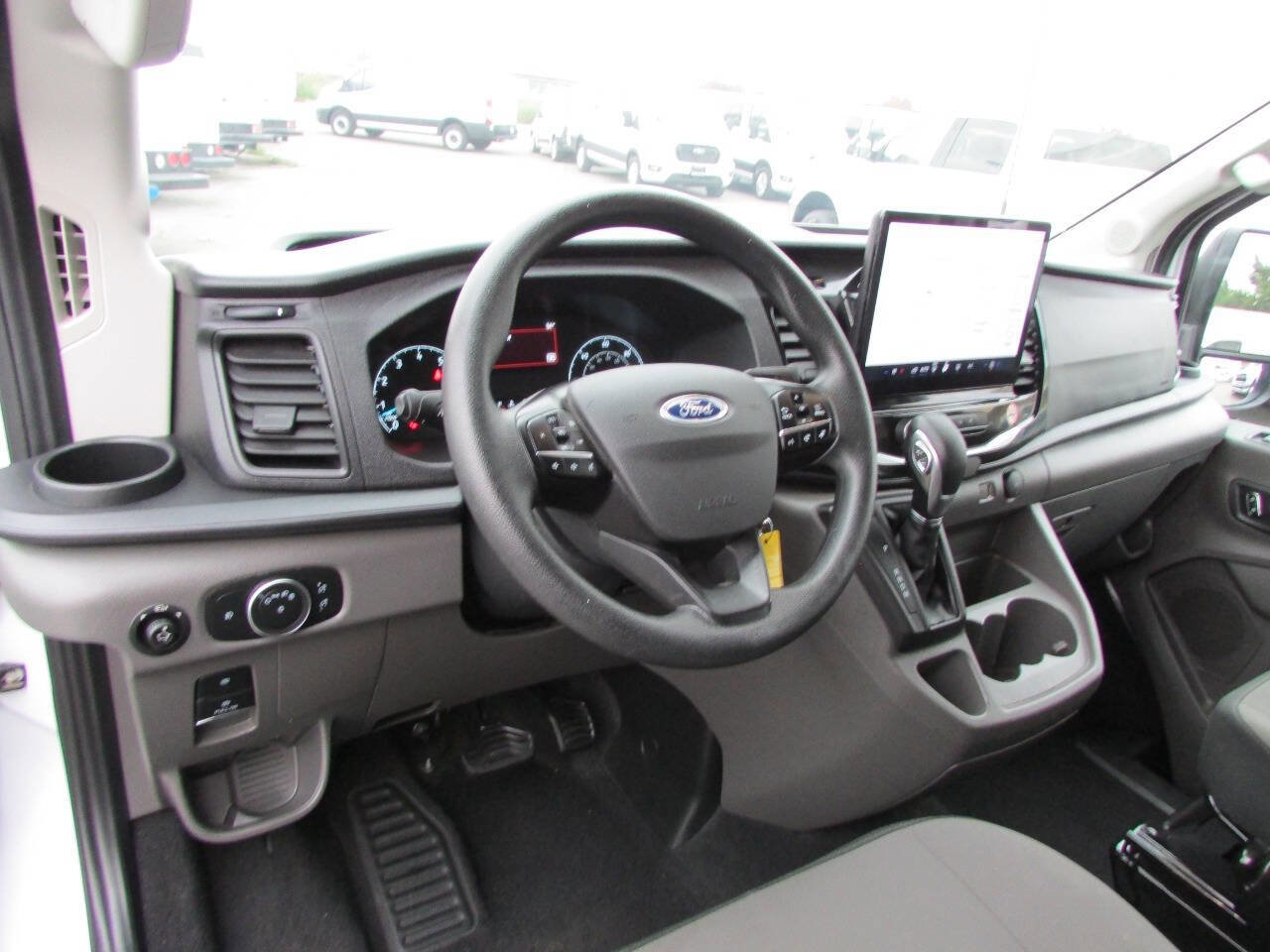 Used 2024 Ford Transit 350 XLT image 11
