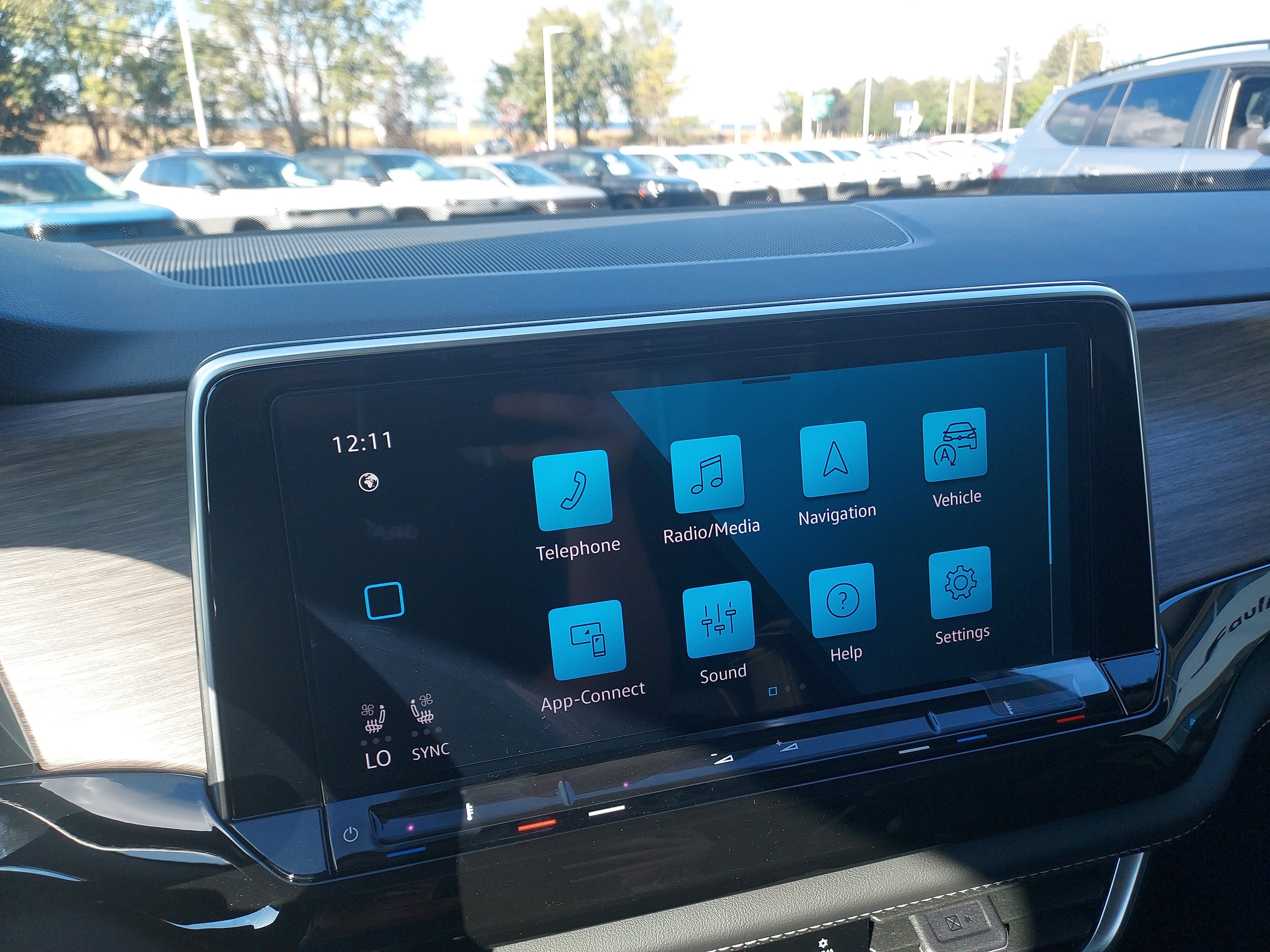 New 2026 Volkswagen Atlas SEL image 30