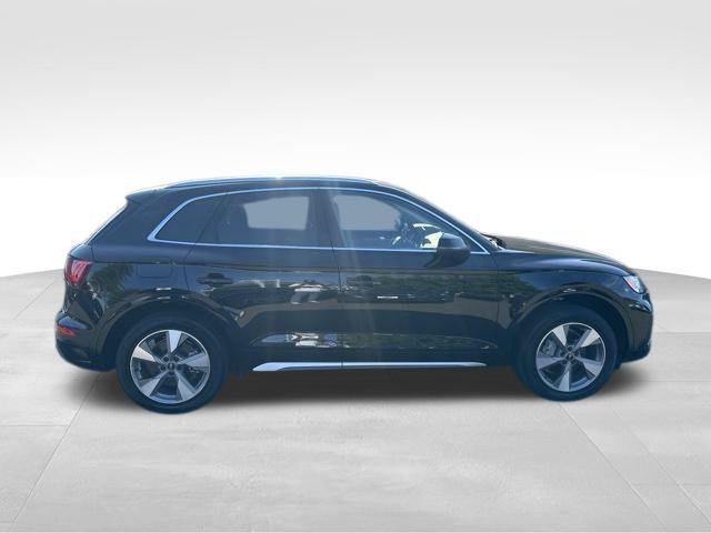 Used 2023 Audi Q5 2.0T Premium Plus w/ Premium Plus Package AWD/4WD image 9