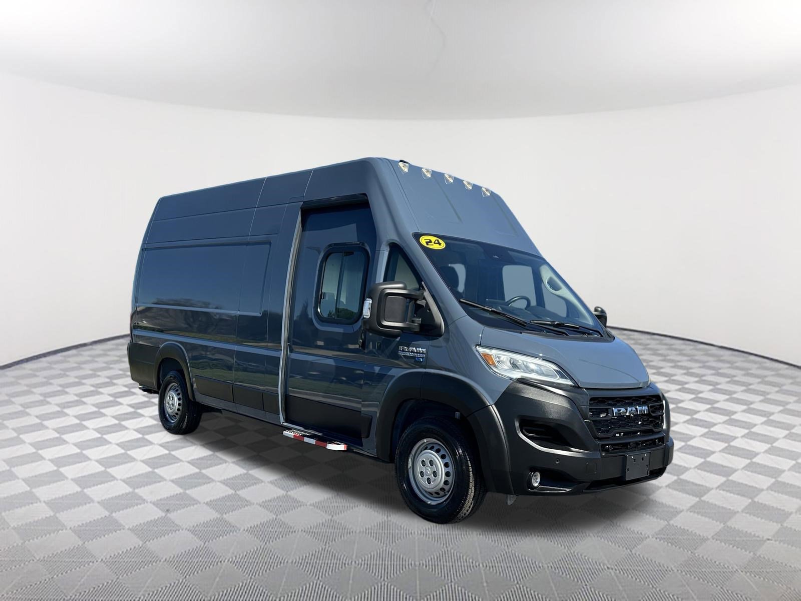 Used 2024 RAM ProMaster 3500 image 4