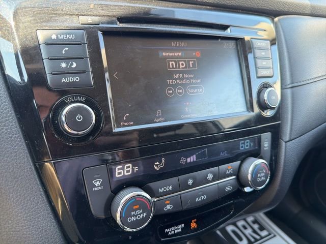 Used 2020 Nissan Rogue SV image 25