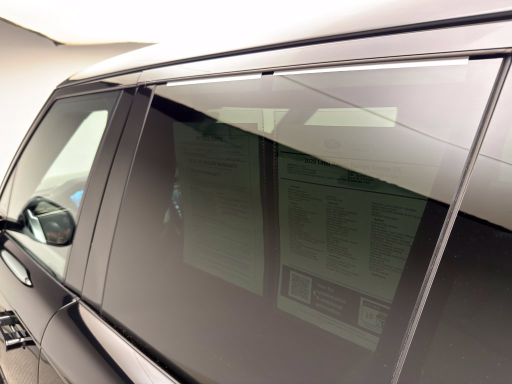 Certified 2025 Land Rover Range Rover SE AWD/4WD image 20