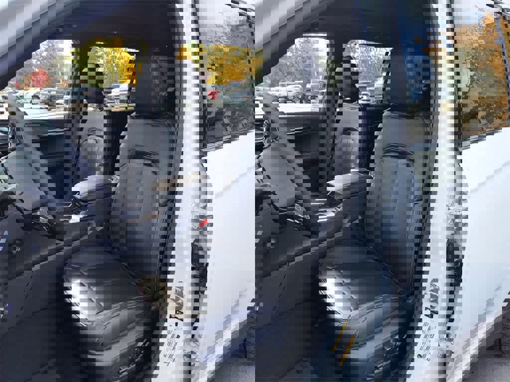 New 2025 Jeep Grand Cherokee L Limited w/ Luxury Tech Group II image 11