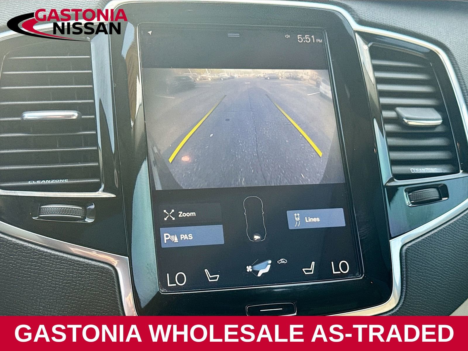 Used 2016 Volvo XC90 T6 Momentum w/ Momentum Plus Package image 14