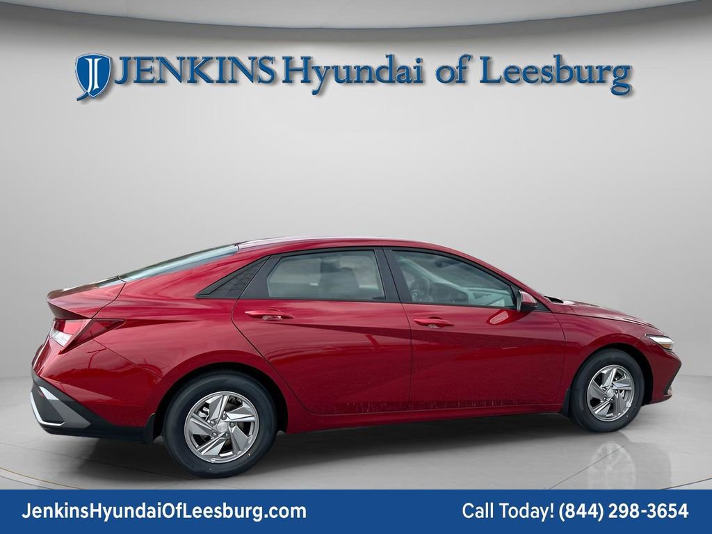 New 2026 Hyundai Elantra SE FWD image 7