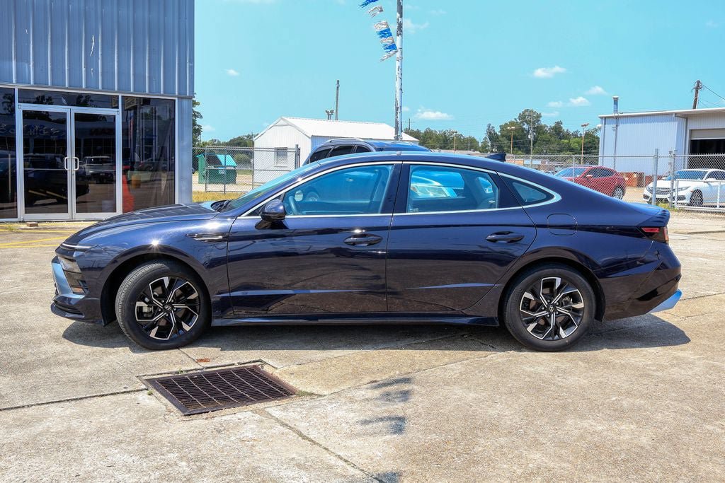 Used 2025 Hyundai Sonata SEL FWD image 24