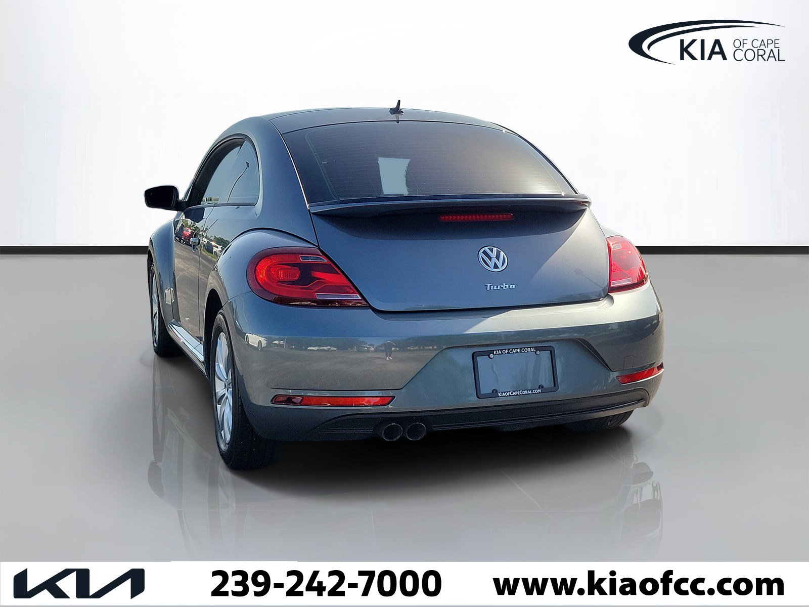 Used 2019 Volkswagen Beetle 2.0T SE FWD image 4