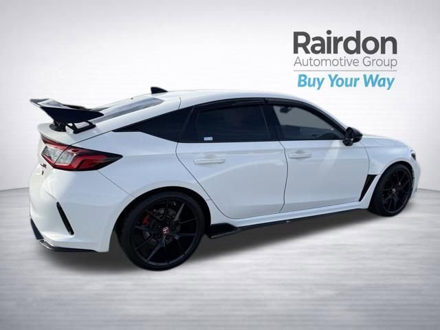 Used 2023 Honda Civic Type R image 9