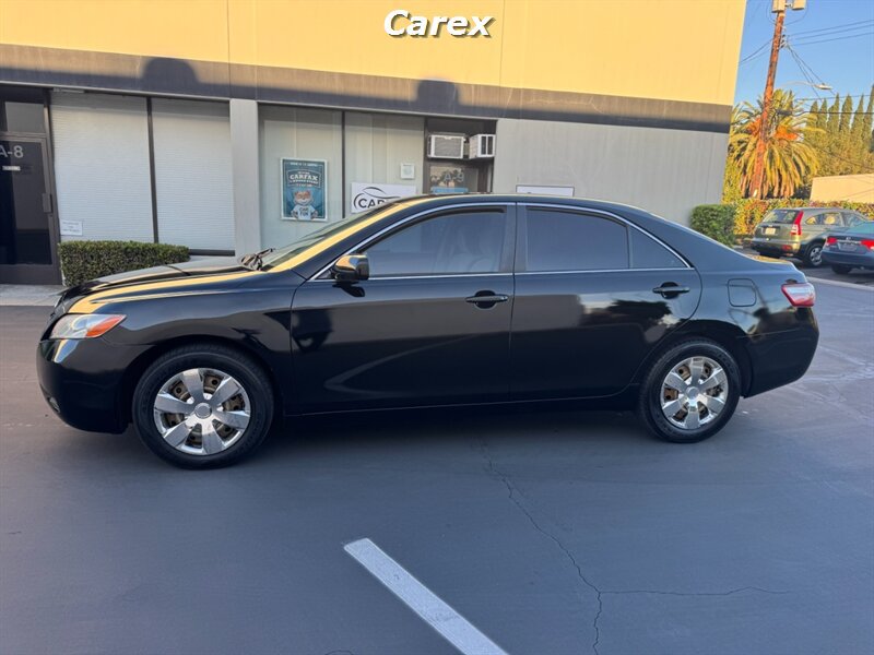 Used 2007 Toyota Camry LE FWD image 7