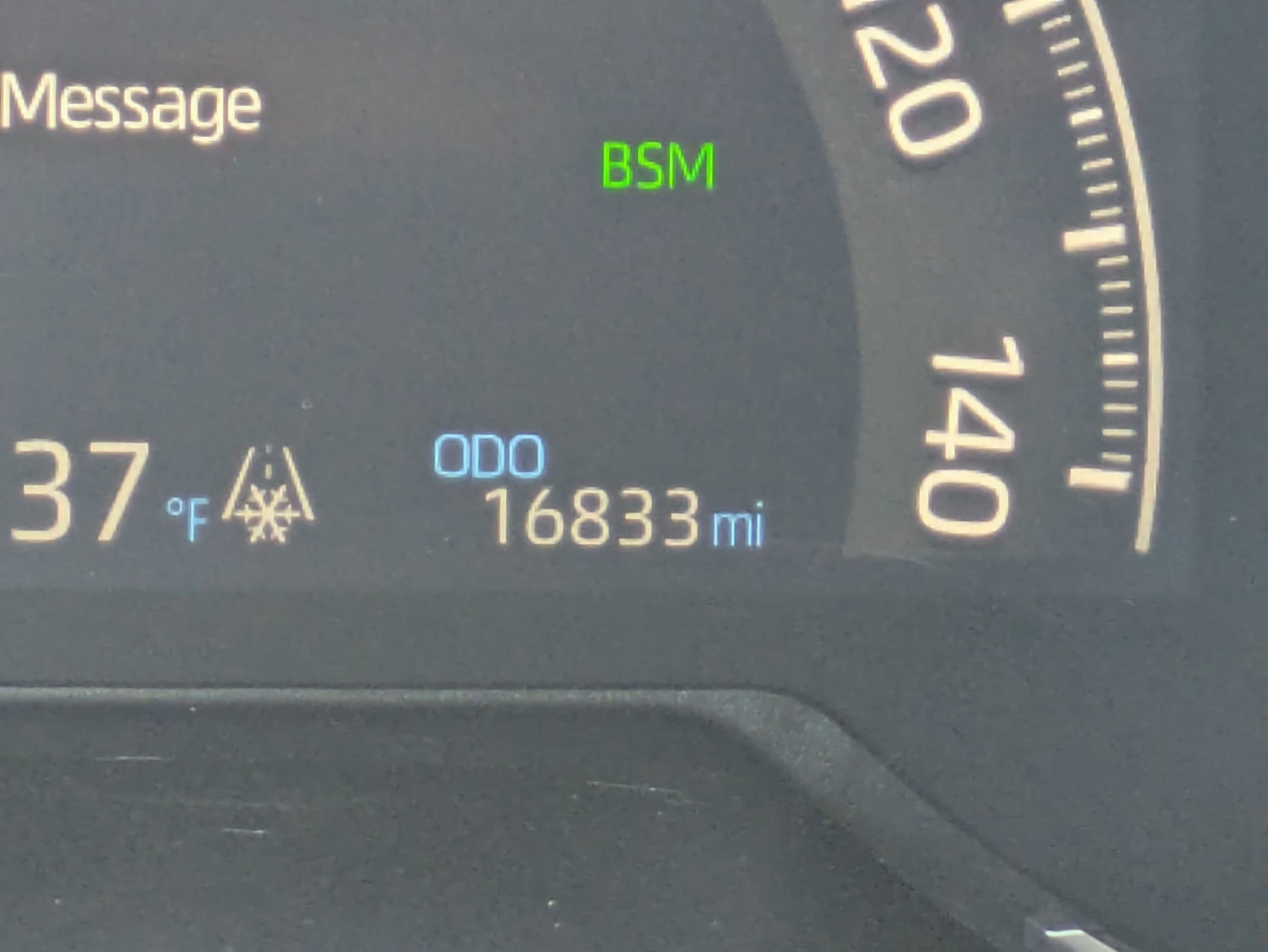 Used 2024 Toyota RAV4 XLE w/ Convenience Package image 11