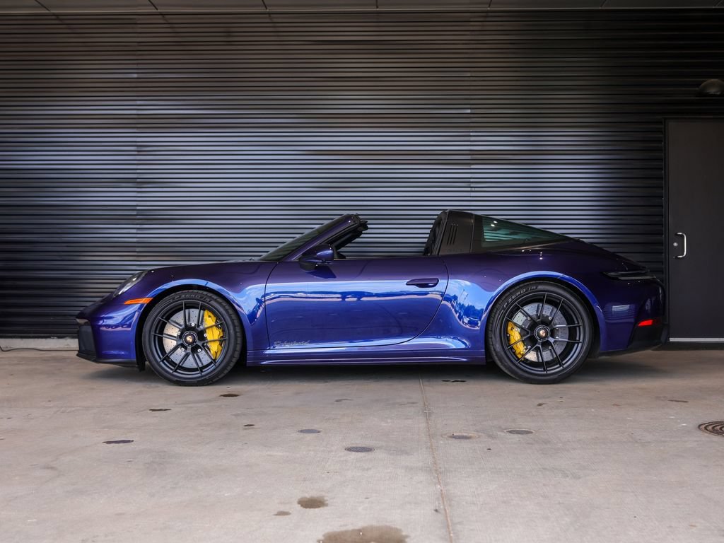 Certified 2025 Porsche 911 Targa 4 GTS AWD/4WD image 2