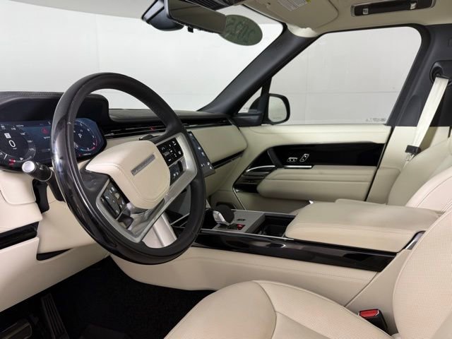 Certified 2025 Land Rover Range Rover Long Wheelbase Autobiography AWD/4WD image 16