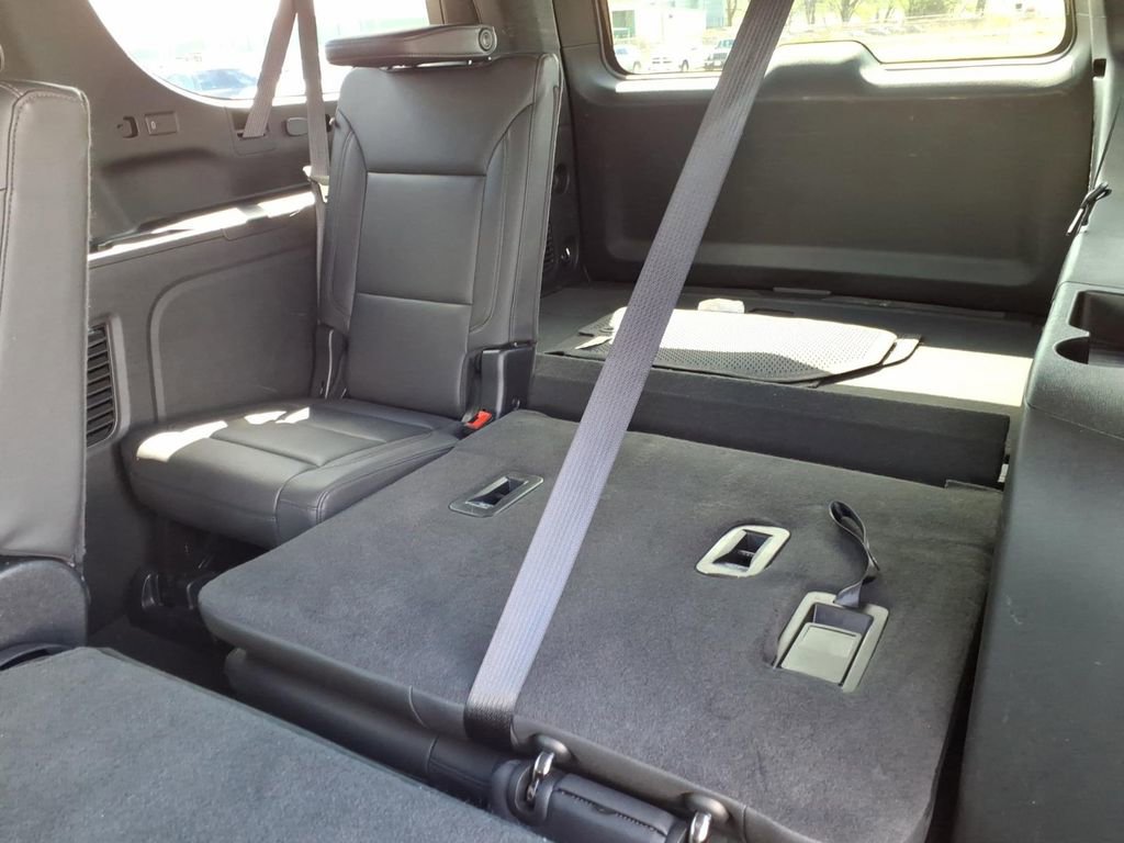 Used 2025 Chevrolet Suburban Z71 AWD/4WD image 22
