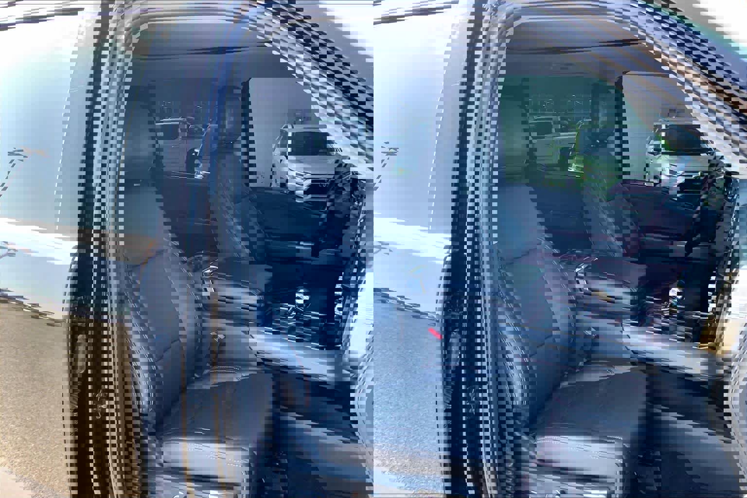 Certified 2021 Ford F150 Lariat w/ Equipment Group 502A High AWD/4WD image 9