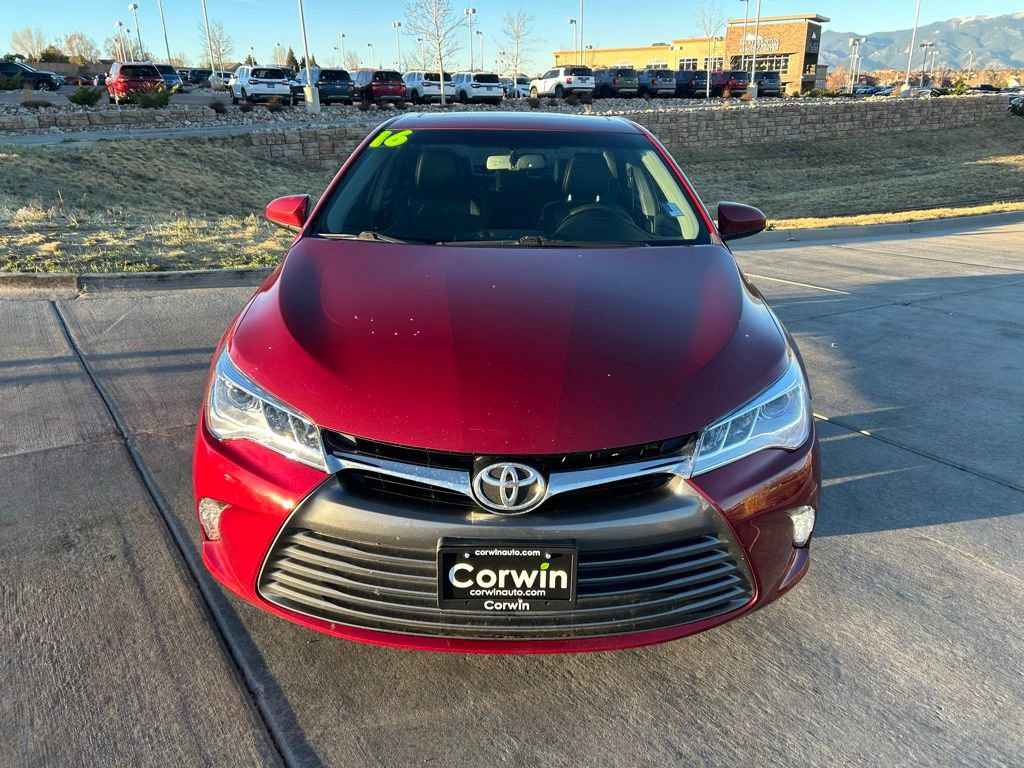 Used 2016 Toyota Camry XLE image 2