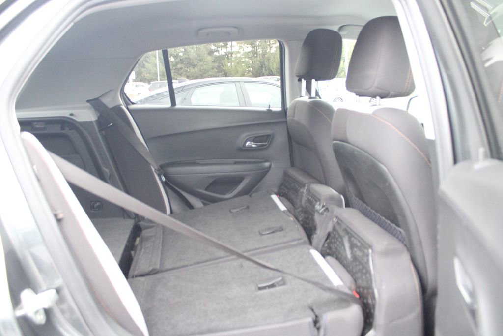 Used 2020 Chevrolet Trax LS w/ Tint and Cruise Package image 25