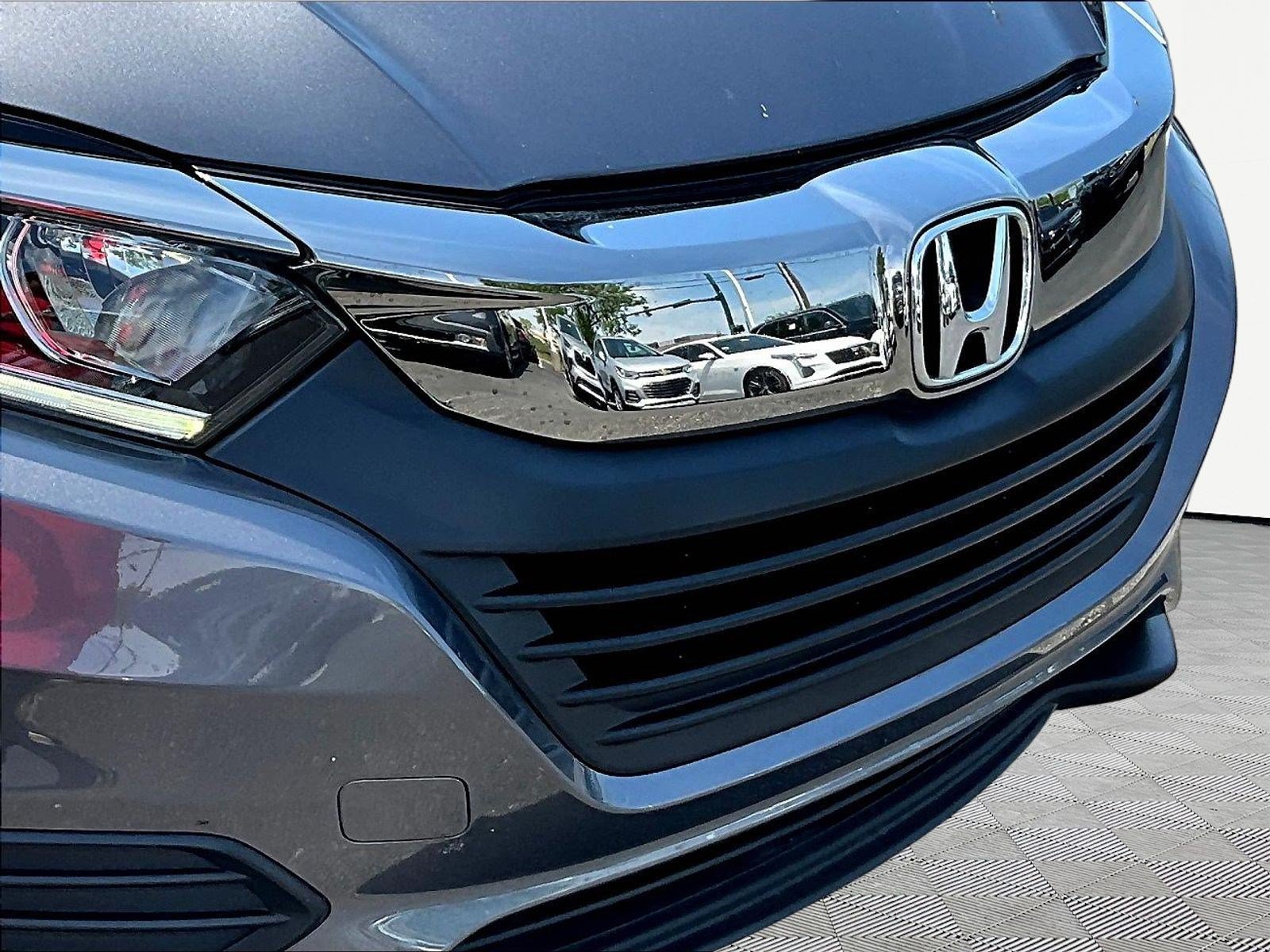 Used 2021 Honda HR-V LX image 32