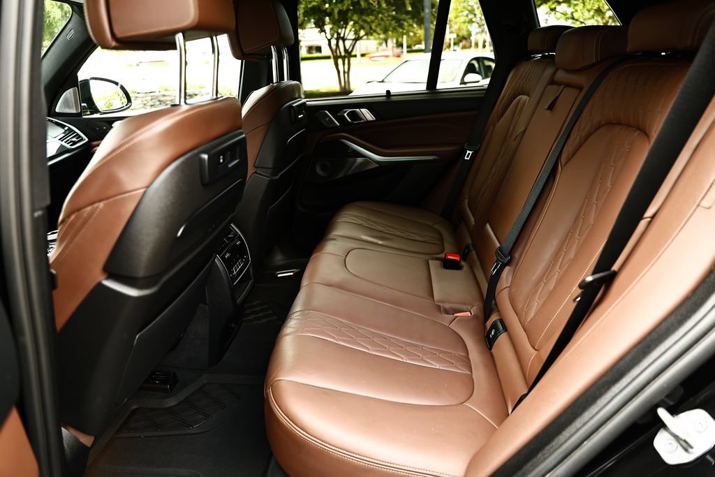Used 2023 BMW X5 M50i w/ Executive Package AWD/4WD image 4