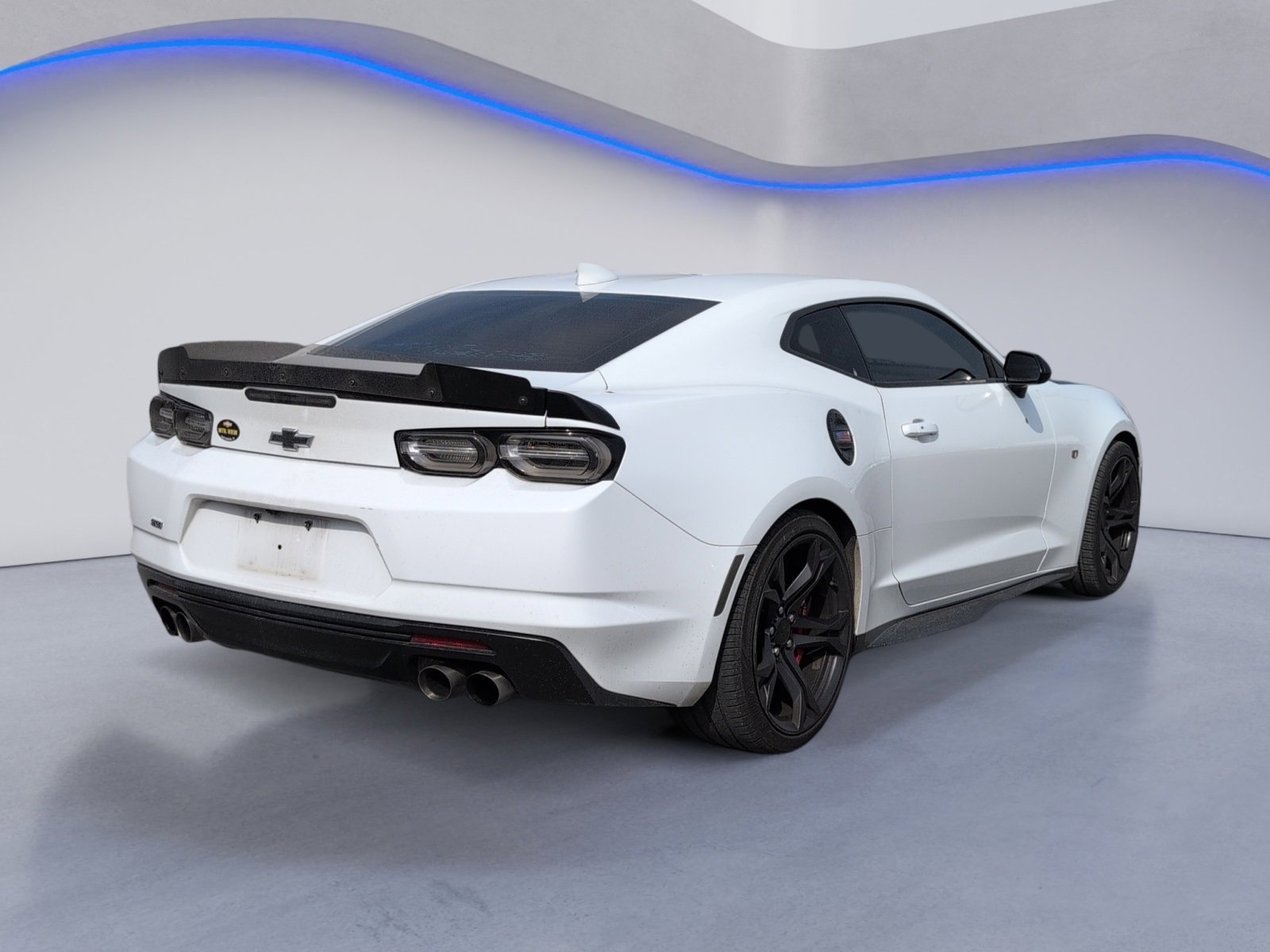 Used 2019 Chevrolet Camaro SS image 3