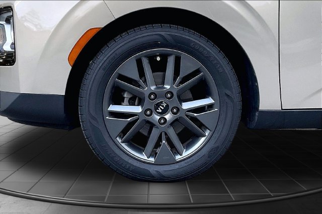 Used 2020 Kia Soul EX FWD image 9