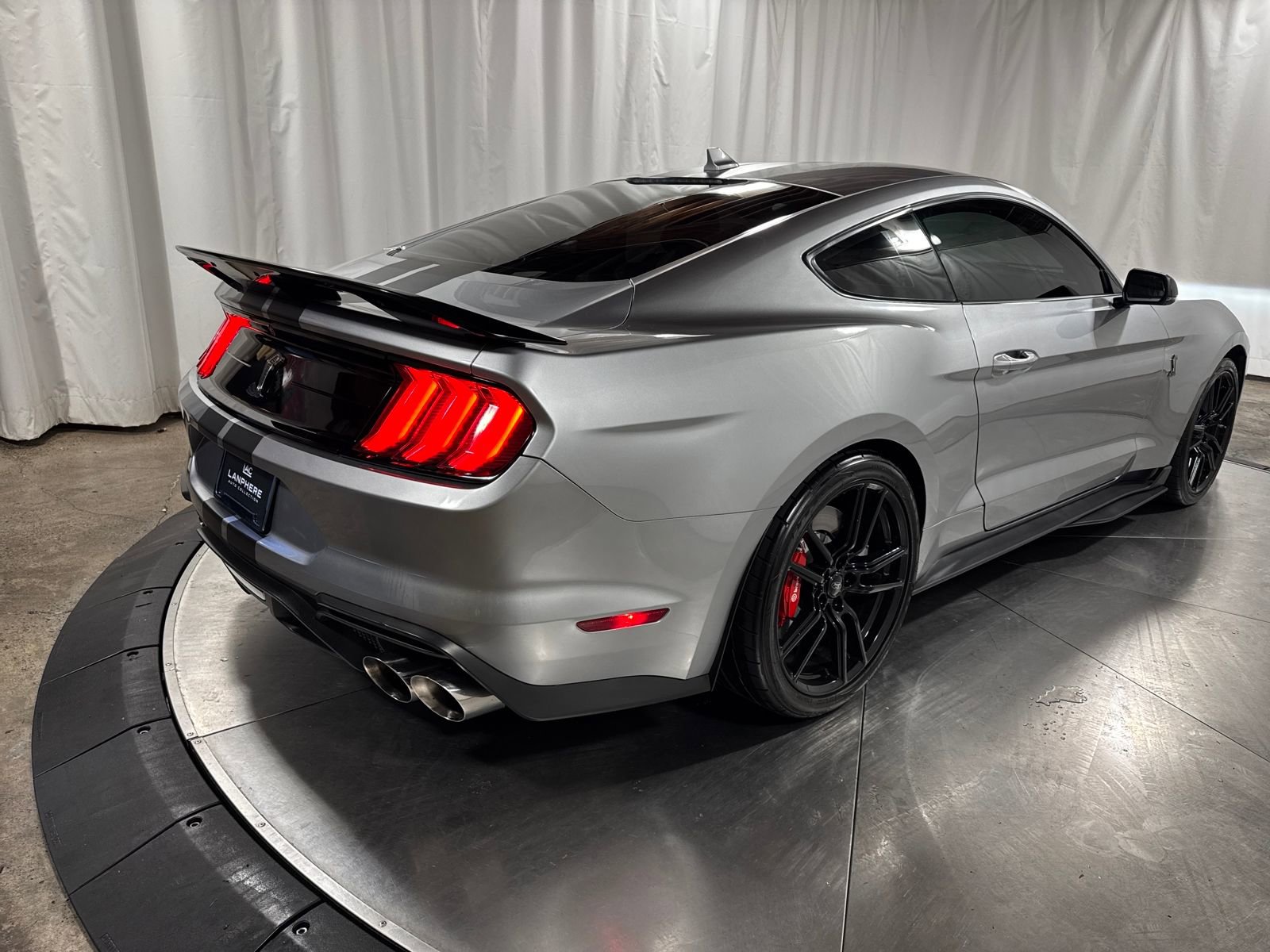 Used 2020 Ford Mustang Shelby GT500 w/ Technology Package RWD image 8