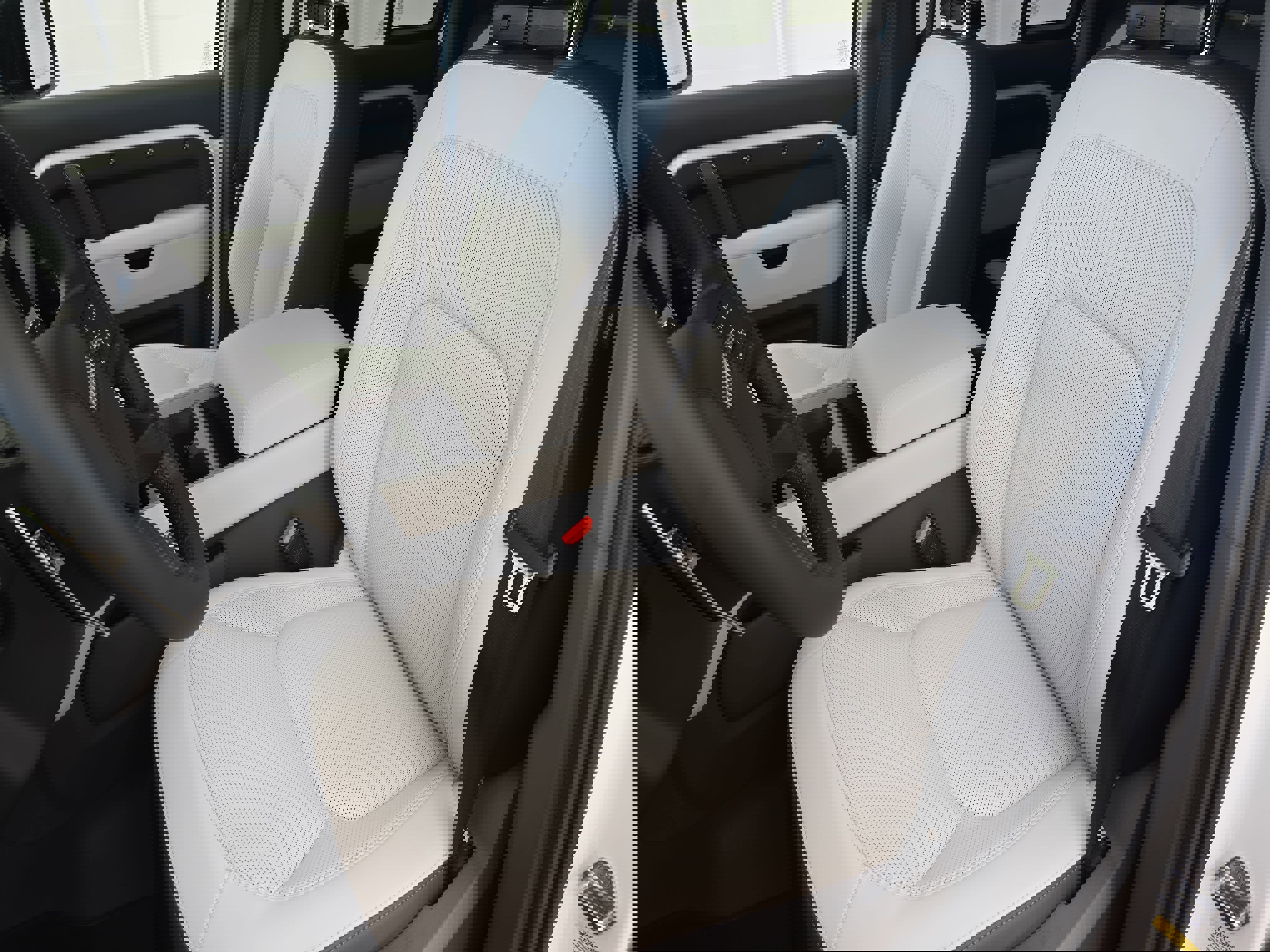 New 2026 Land Rover Defender 110 V8 image 14